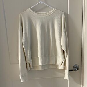 Jessica Simpson Active Cream Outfit